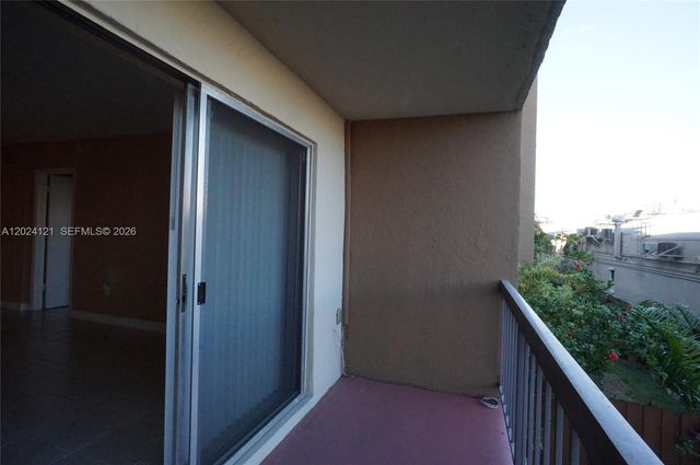 10900 SW 104th Street 219, Miami, FL 33176