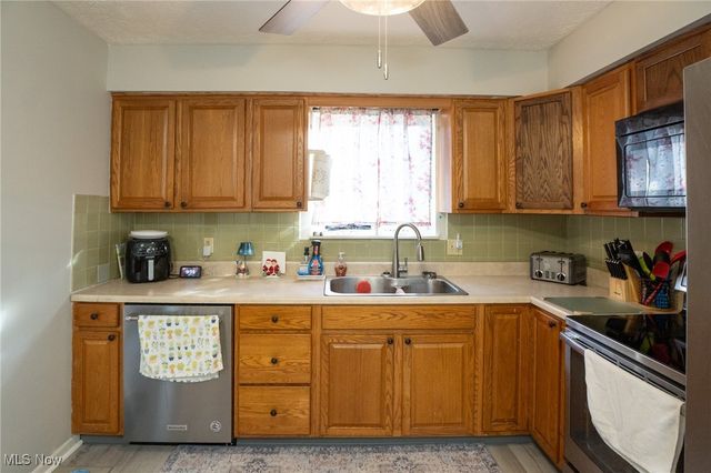 766 Staeger Street, Akron, OH 44306