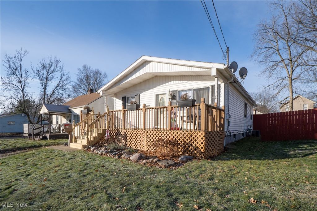 766 Staeger Street, Akron, OH 44306