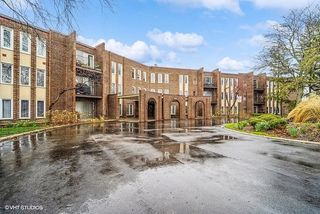 1450 Sandpebble Drive 227, Wheeling, IL 60090