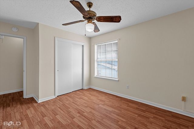 121 Carriage Square Drive, Bossier City, LA 71112