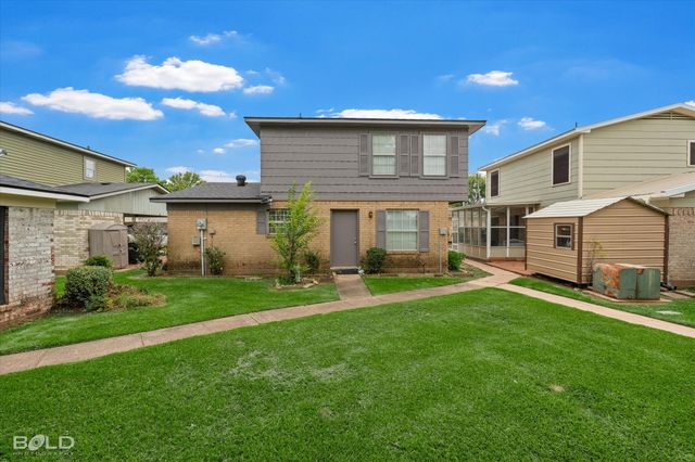 121 Carriage Square Drive, Bossier City, LA 71112