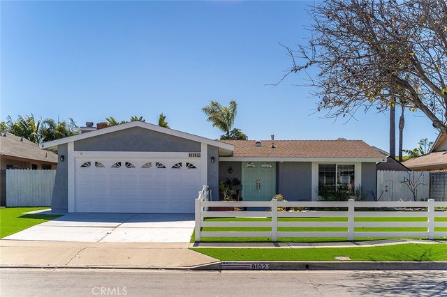 9102 Warfield, Huntington Beach, CA 92646