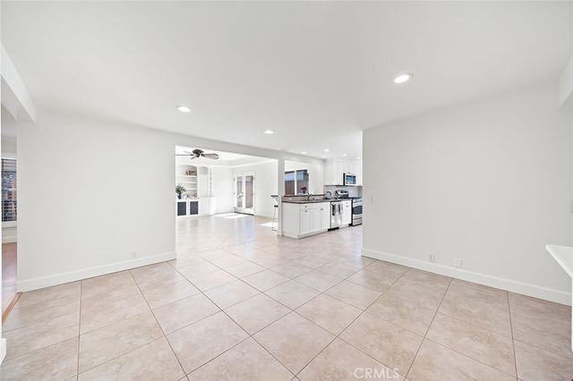 9102 Warfield, Huntington Beach, CA 92646