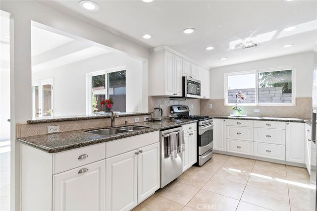 9102 Warfield, Huntington Beach, CA 92646