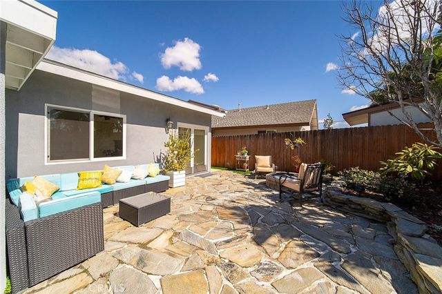 9102 Warfield, Huntington Beach, CA 92646