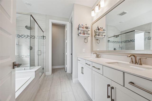 2707 Oakheath Crest Court, Pearland, TX 77089