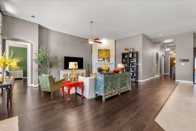 3054 Tradinghouse Creek Lane, League City, TX 77573