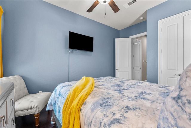 3054 Tradinghouse Creek Lane, League City, TX 77573