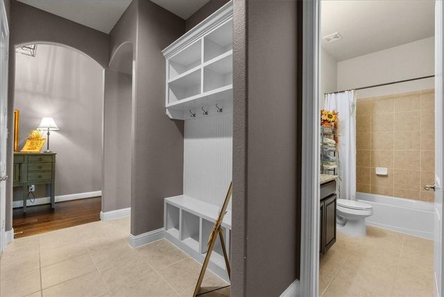 3054 Tradinghouse Creek Lane, League City, TX 77573