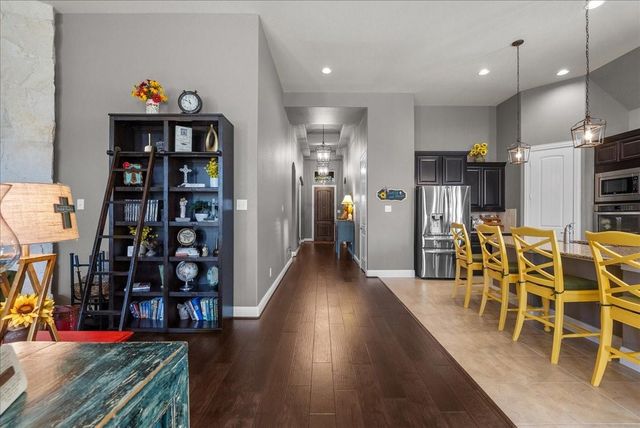 3054 Tradinghouse Creek Lane, League City, TX 77573