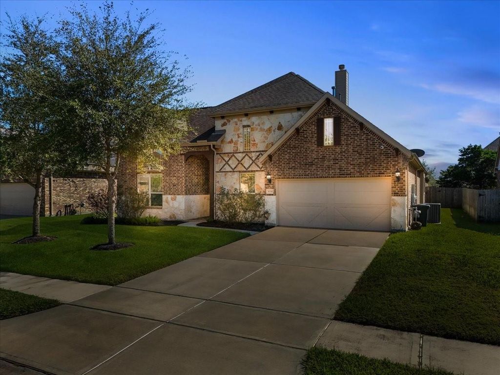 3054 Tradinghouse Creek Lane, League City, TX 77573