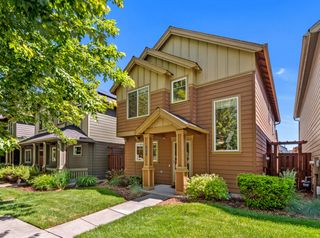 20561 Sun Meadow Way, Bend, OR 97702