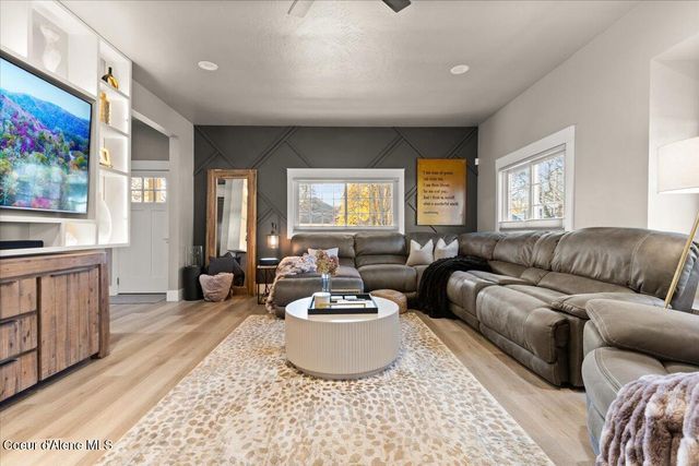 801 E COEUR D ALENE AVE, Coeur D'alene, ID 83815