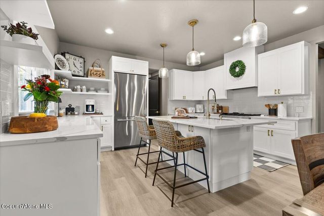 801 E COEUR D ALENE AVE, Coeur D'alene, ID 83815