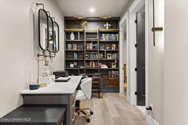 801 E COEUR D ALENE AVE, Coeur D'alene, ID 83815