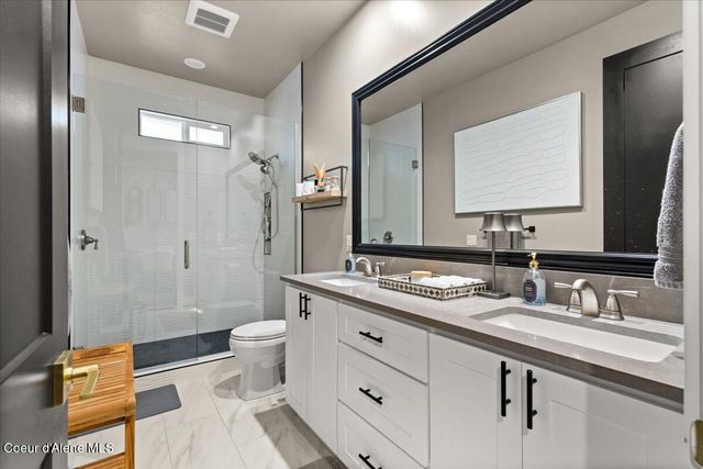 801 E COEUR D ALENE AVE, Coeur D'alene, ID 83815