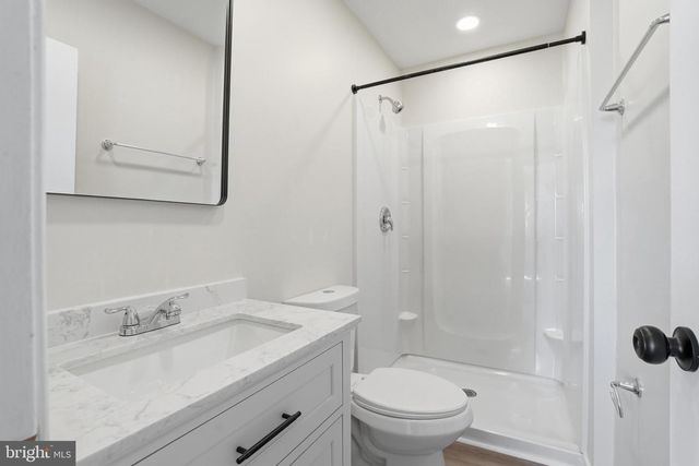 225 BIRCH DR, Lafayette Hill, PA 19444