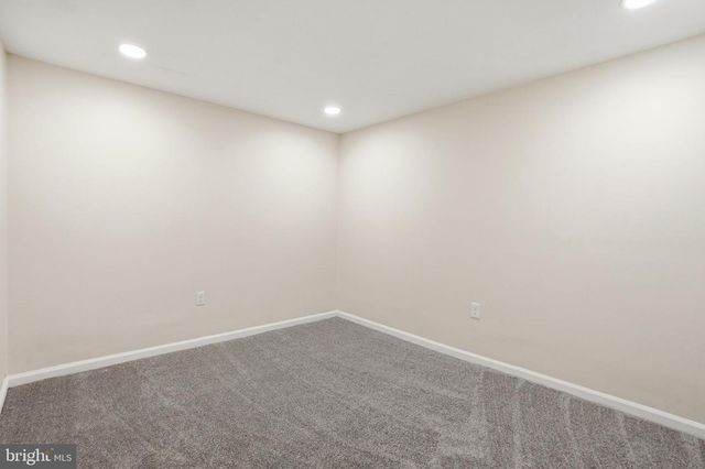225 BIRCH DR, Lafayette Hill, PA 19444