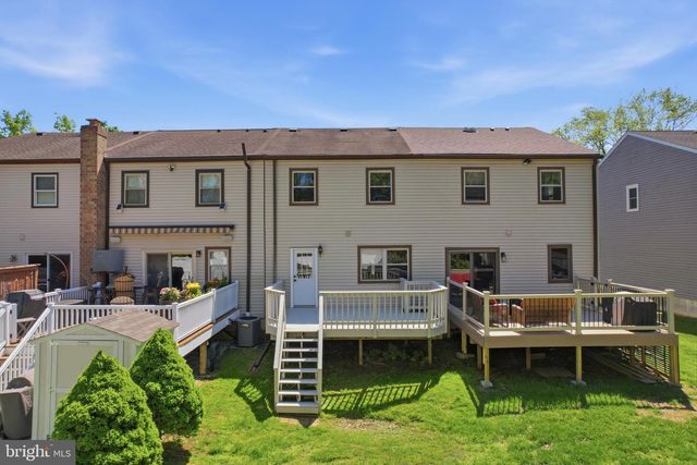 225 BIRCH DR, Lafayette Hill, PA 19444