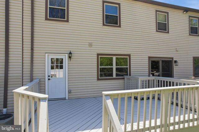 225 BIRCH DR, Lafayette Hill, PA 19444