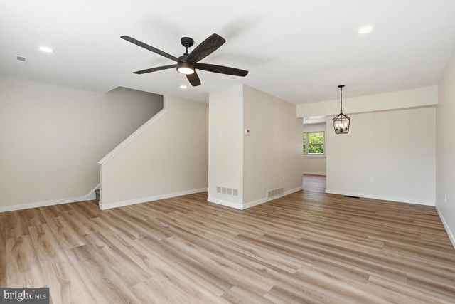 225 BIRCH DR, Lafayette Hill, PA 19444