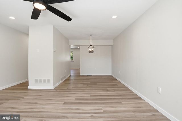 225 BIRCH DR, Lafayette Hill, PA 19444