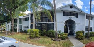 917 NE 199th St 206, Miami, FL 33179