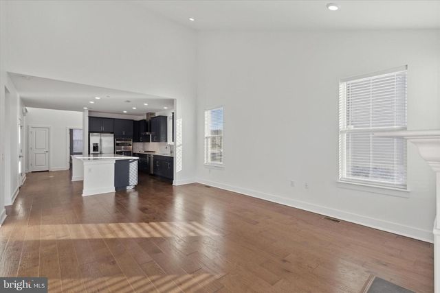 10 LADBROKE DR, Exton, PA 19341
