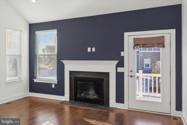 10 LADBROKE DR, Exton, PA 19341