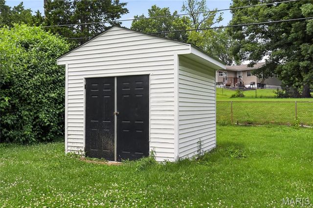 1027 Renshaw Drive, Ferguson, MO 63135
