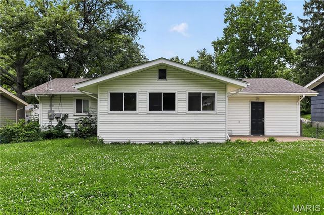 1027 Renshaw Drive, Ferguson, MO 63135