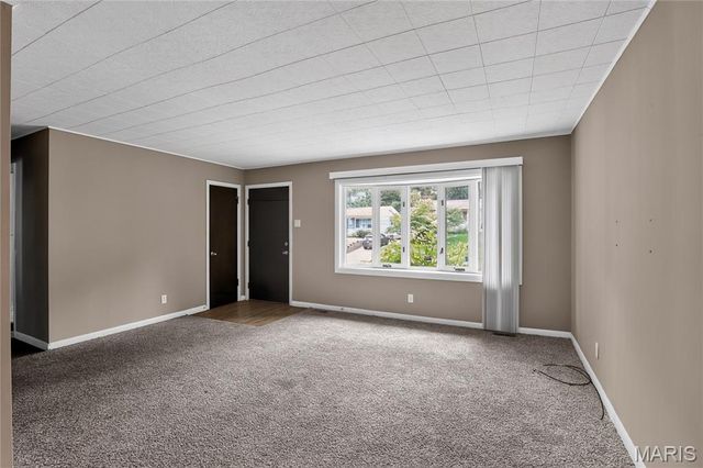 1027 Renshaw Drive, Ferguson, MO 63135