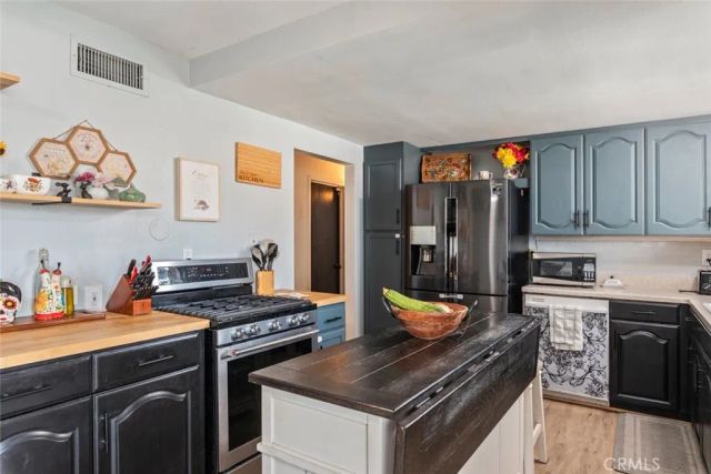 2102 Beatrice Drive, Corona, CA 92879