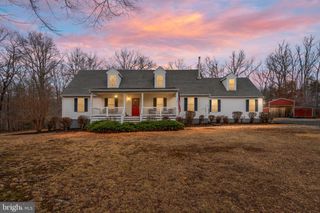 5105 DEEP CREEK RD, Kents Store, VA 23084