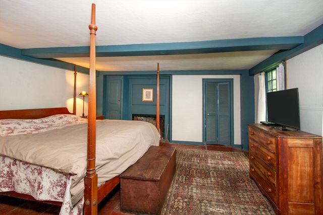 374 High St, Pembroke, MA 02359