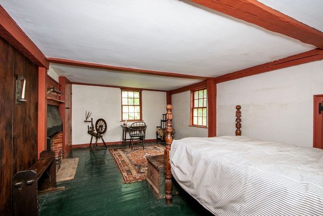 374 High St, Pembroke, MA 02359