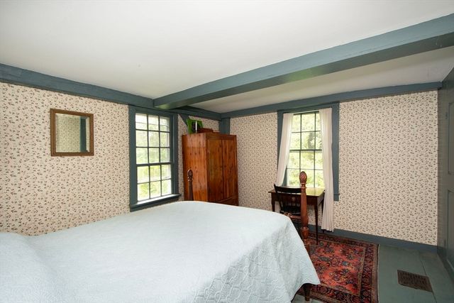 374 High St, Pembroke, MA 02359