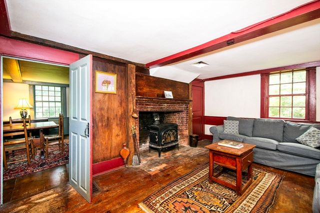 374 High St, Pembroke, MA 02359