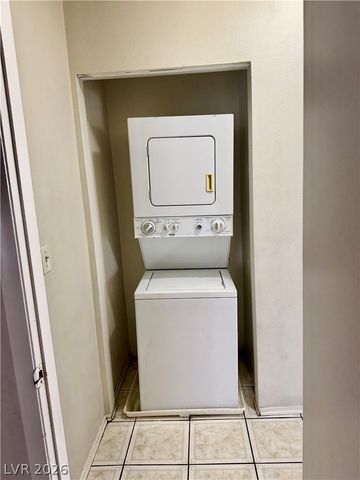 4878 Nara Vista Way 201, Las Vegas, NV 89103