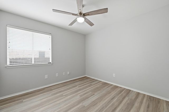 4542 Corran Ferry LOOP, Austin, TX 78749