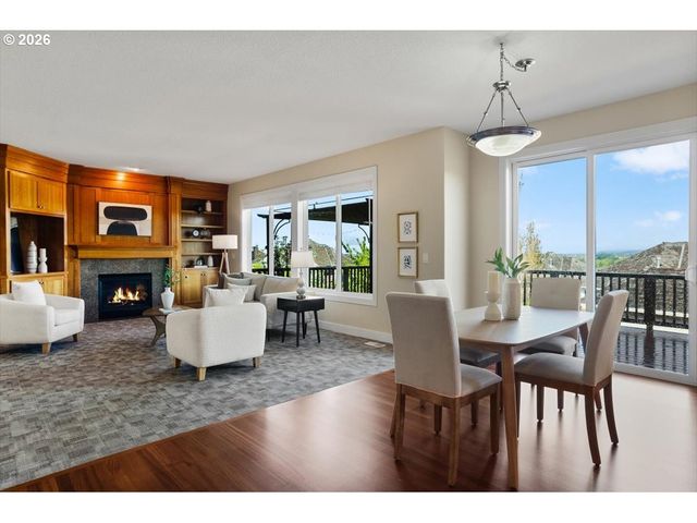 12677 Nw WAKER Dr, Portland, OR 97229