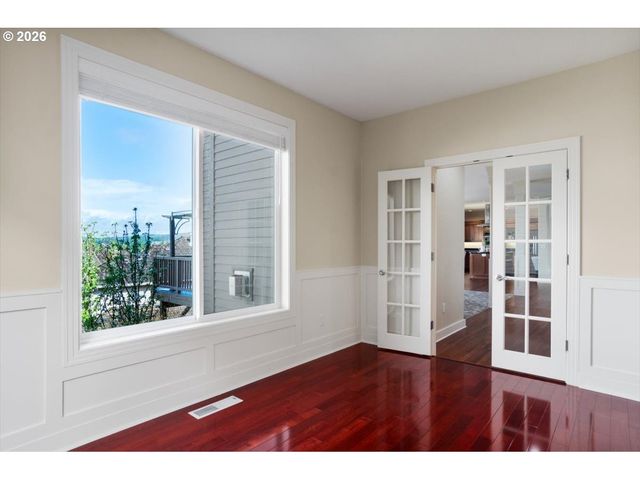 12677 Nw WAKER Dr, Portland, OR 97229