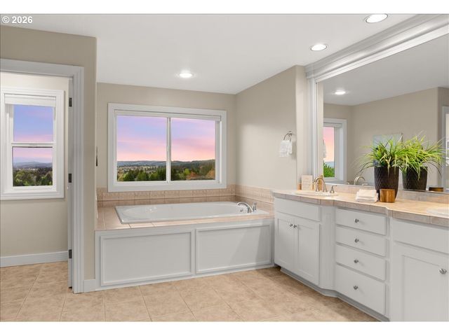 12677 Nw WAKER Dr, Portland, OR 97229