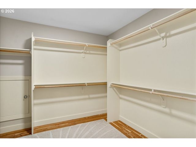 12677 Nw WAKER Dr, Portland, OR 97229