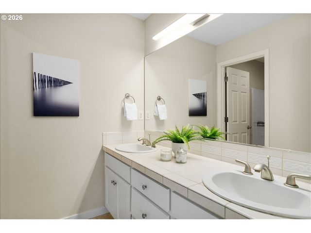 12677 Nw WAKER Dr, Portland, OR 97229