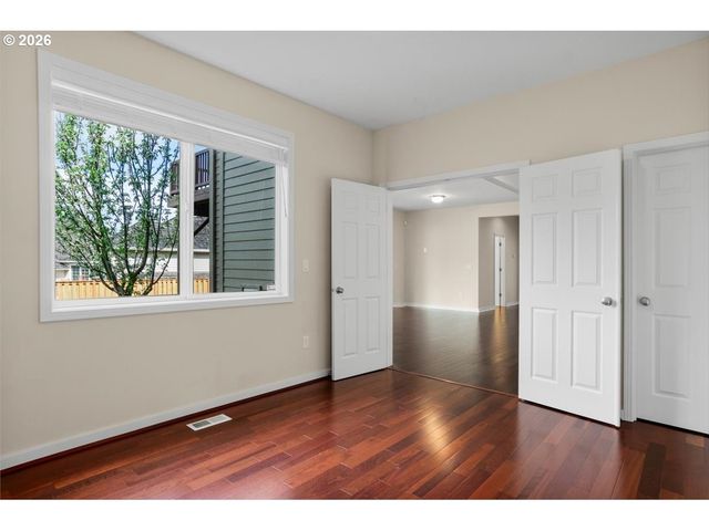 12677 Nw WAKER Dr, Portland, OR 97229