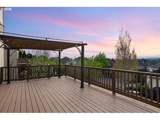 12677 Nw WAKER Dr, Portland, OR 97229