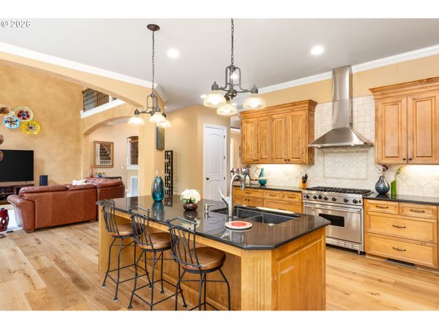 15214 Nw RED CEDAR Ct, Portland, OR 97231