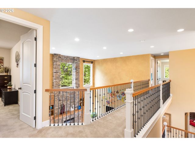 15214 Nw RED CEDAR Ct, Portland, OR 97231